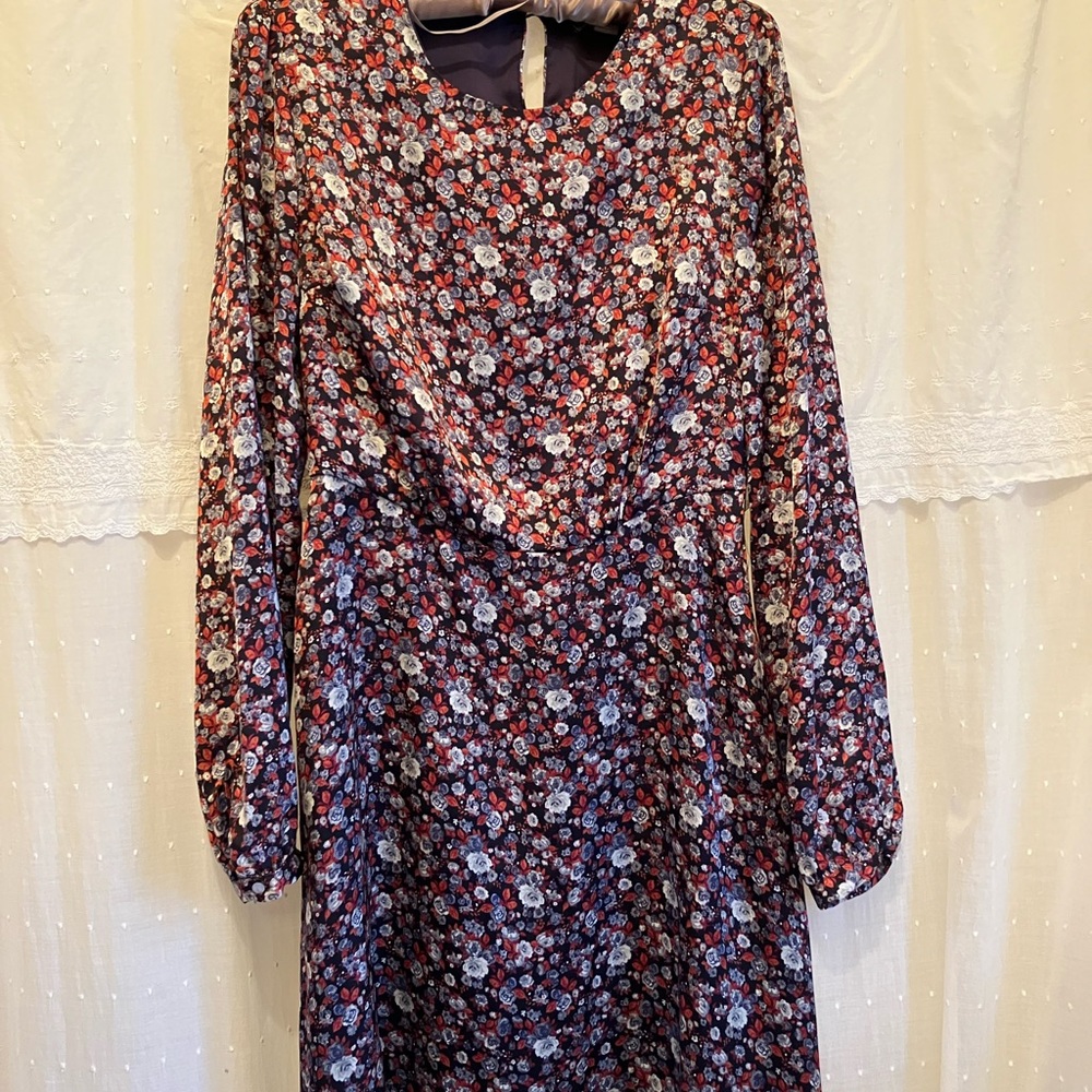 Butter soft Beautiful floral dress size S